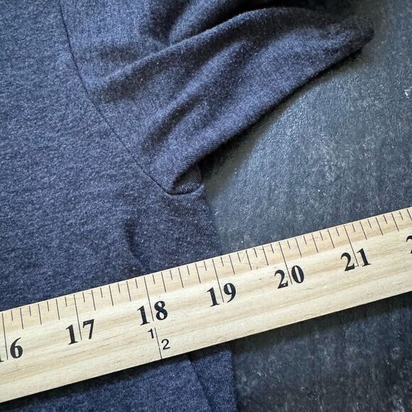 Volcom Grey Short Sleeve T-Shirt Size Medium Cotton Blend Middle Logo Skater - Picture 12 of 14